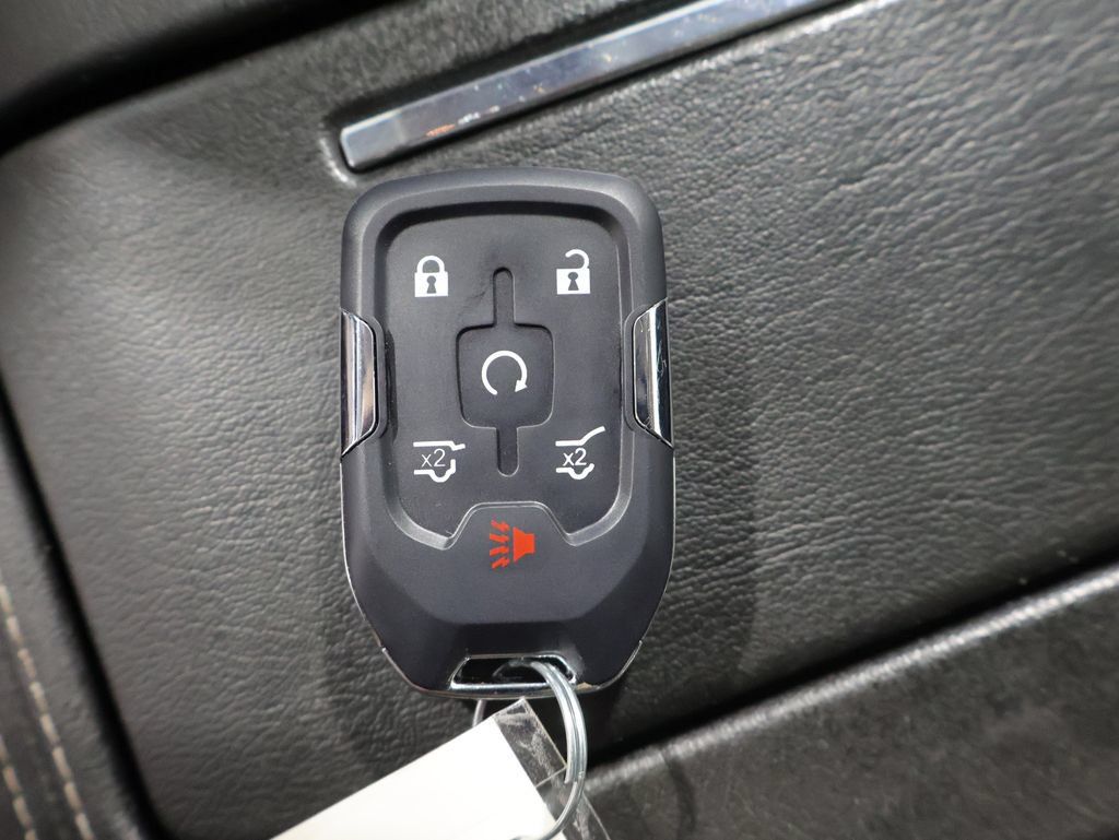 Used 2015 Chevrolet Suburban LTZ AWD/4WD image 32