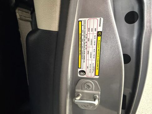 Used 2021 Chrysler Voyager L FWD image 56