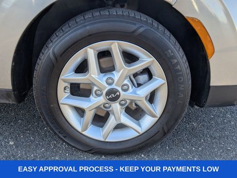 Used 2024 Kia Soul LX w/ Option Group 015 image 13