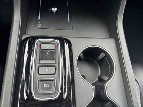 Used 2025 Honda Pilot EX-L image 22