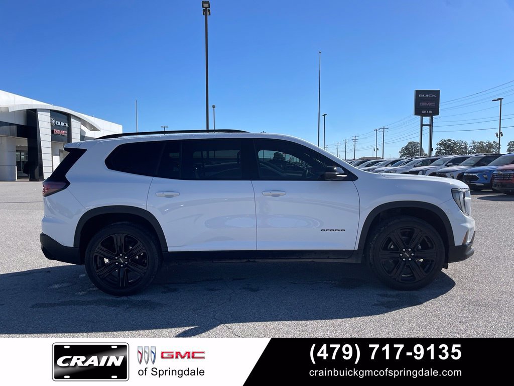 Used 2026 GMC Acadia Elevation w/ Black Edition FWD image 9