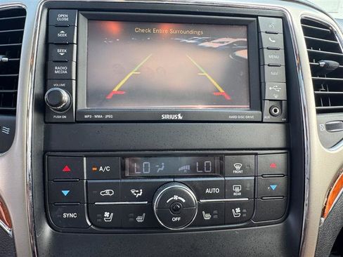 Used 2013 Jeep Grand Cherokee Overland image 39