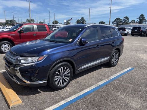 Used 2020 Mitsubishi Outlander SEL FWD image 1