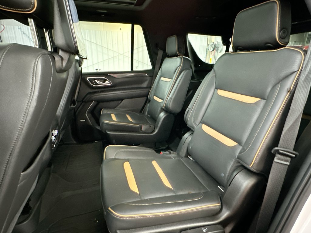 Used 2021 GMC Yukon AT4 w/ AT4 Premium Plus Package AWD/4WD image 4