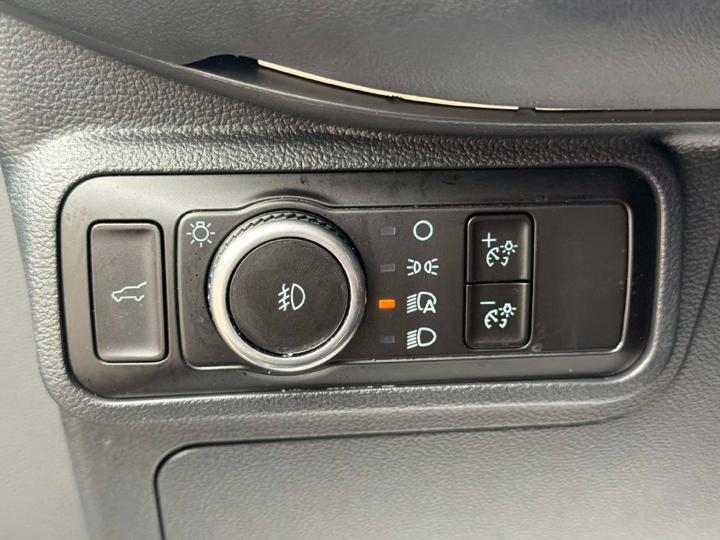 Used 2025 Ford Explorer ST AWD/4WD image 36