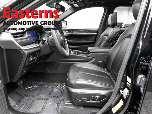 Used 2024 Jeep Grand Cherokee Limited 4xe AWD/4WD image 14