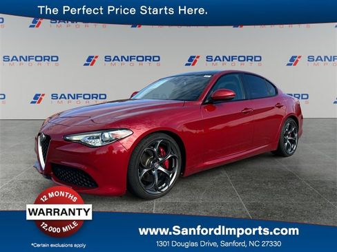 Used 2017 Alfa Romeo Giulia Ti w/ TI 19" Sport Package image 1