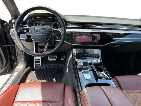 Used 2024 Audi S8 w/ S8 Comfort Plus Package AWD/4WD image 15
