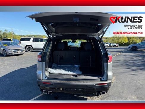 New 2026 GMC Acadia AT4 w/ LPO, Floor Liner Package image 20