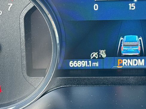 Used 2024 Ford Expedition Limited image 3