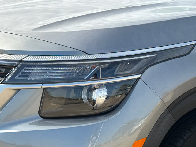 Used 2021 Kia Seltos EX AWD/4WD image 4
