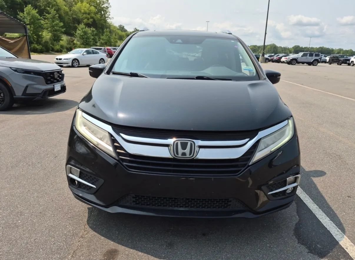 Used 2018 Honda Odyssey Elite image 4