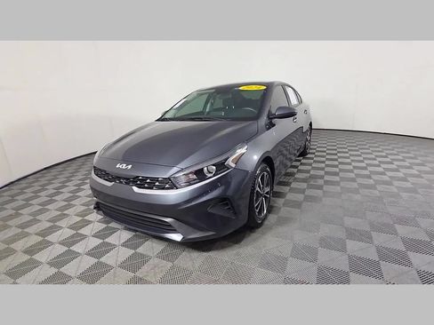 Used 2024 Kia Forte LXS FWD image 49