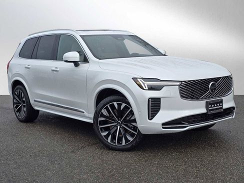 New 2026 Volvo XC90 B5 Plus w/ Protection Package image 1