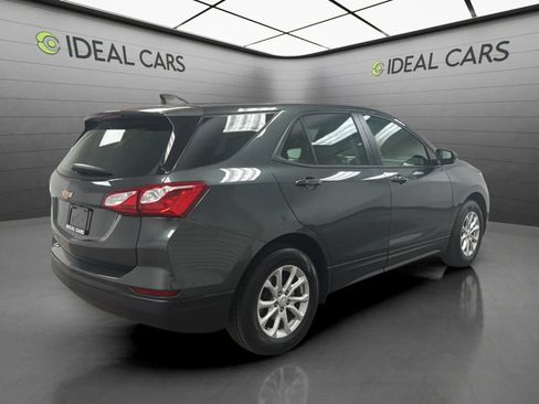 Used 2019 Chevrolet Equinox LS FWD image 5