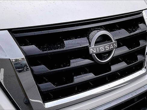 Used 2023 Nissan Armada Platinum w/ Captain's Chairs Package image 34