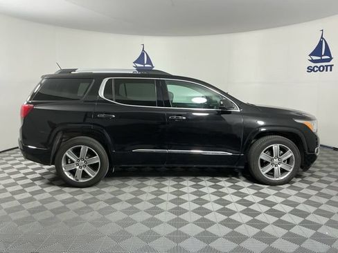 Used 2017 GMC Acadia Denali w/ Technology Package AWD/4WD image 6