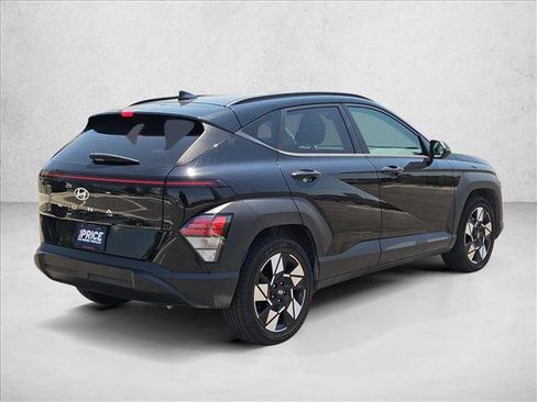 Used 2025 Hyundai Kona SEL FWD image 7
