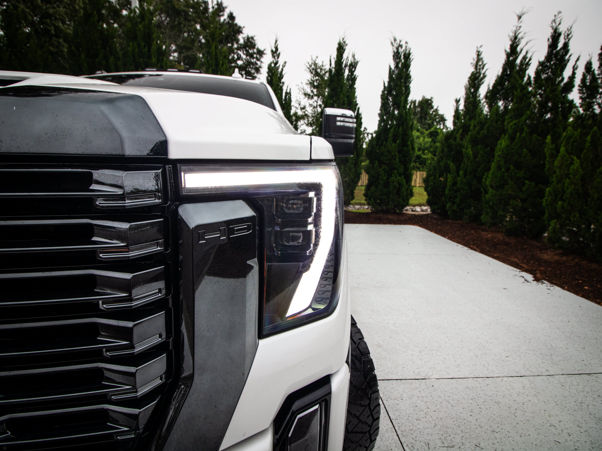 Used 2024 GMC Sierra 2500 Denali Ultimate AWD/4WD image 5