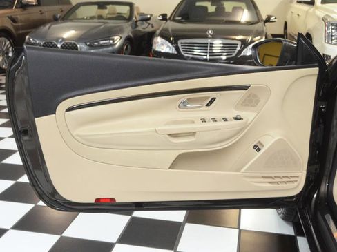 Used 2013 Volkswagen Eos Lux FWD image 13