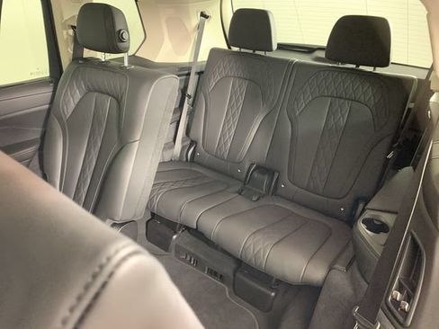 Used 2025 BMW X7 xDrive40i AWD/4WD image 39