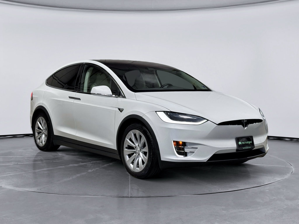 Used 2018 Tesla Model X 75D AWD/4WD image 4