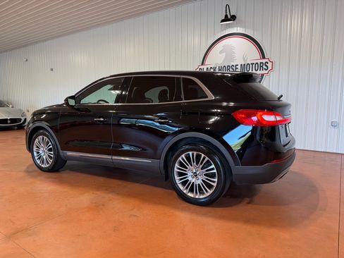 Used 2018 Lincoln MKX Reserve w/ Lincoln MKX Climate Package image 11