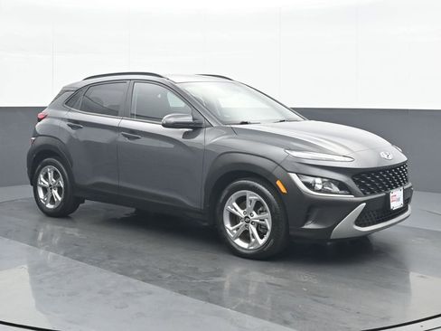 Used 2023 Hyundai Kona SEL AWD/4WD image 9