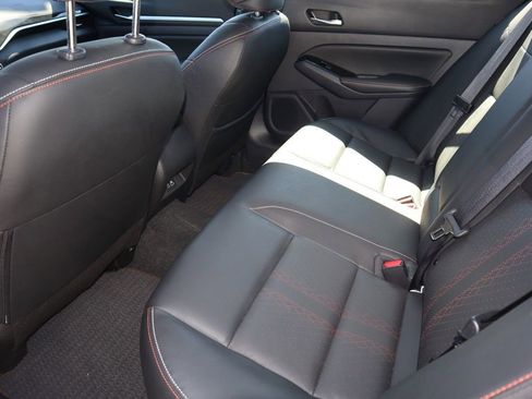 Certified 2025 Nissan Altima 2.5 SR w/ SR Premium Package FWD image 18