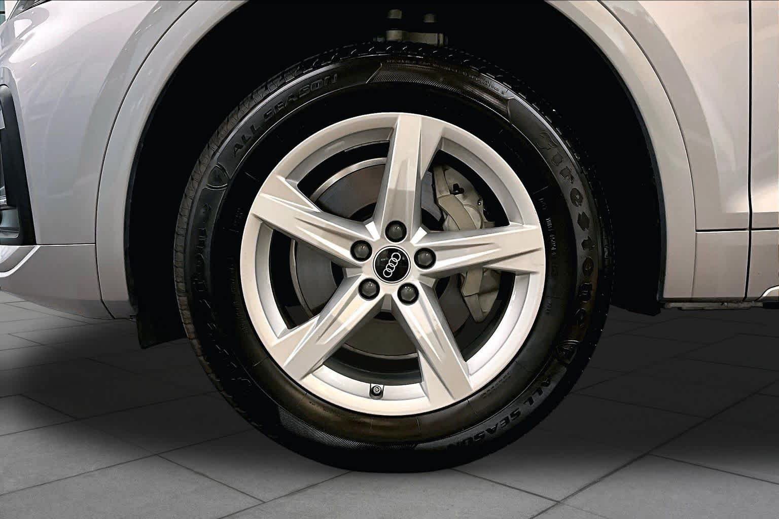 Used 2024 Audi Q5 2.0T Premium AWD/4WD image 11