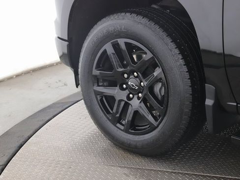 Used 2023 Chevrolet Silverado 1500 Custom image 13