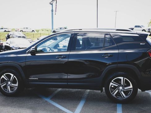 Used 2018 GMC Terrain SLT w/ Preferred Package AWD/4WD image 22