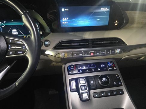 Used 2021 Hyundai Palisade Limited FWD image 6