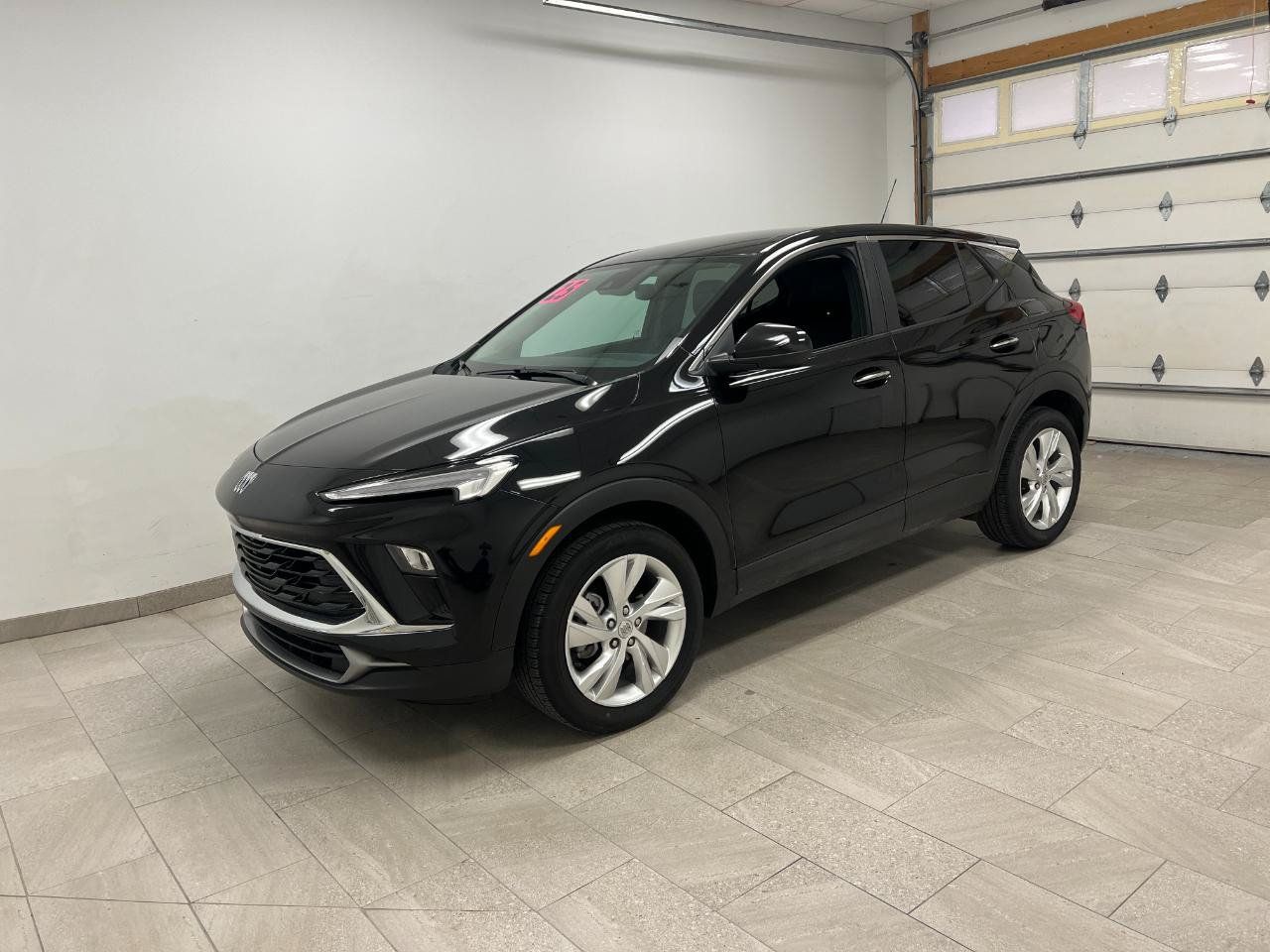Used 2025 Buick Encore GX Preferred FWD image 7