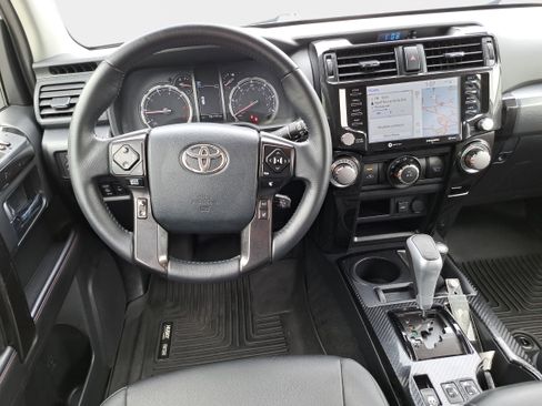 Used 2022 Toyota 4Runner TRD Off-Road Premium AWD/4WD image 15