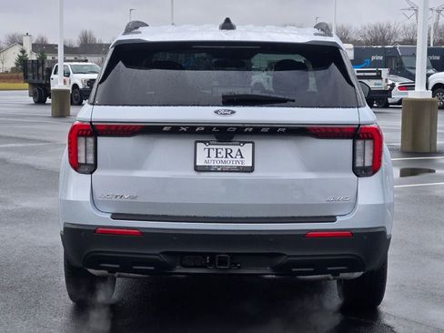 New 2026 Ford Explorer Active image 15