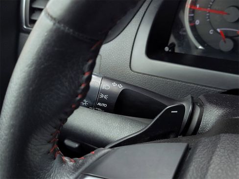 Used 2016 Toyota Camry SE image 23