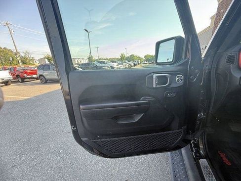 Used 2020 Jeep Wrangler Rubicon w/ LED Lighting Group AWD/4WD image 14
