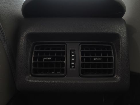 Used 2023 Toyota Camry SE w/ Cold Weather Package FWD image 24