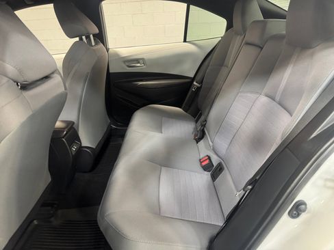 Used 2024 Toyota Corolla SE w/ SE Package image 17