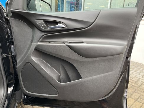 Used 2022 Chevrolet Equinox LT image 33