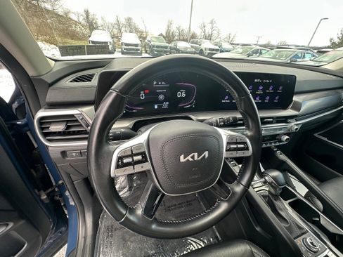 Used 2023 Kia Telluride S image 36