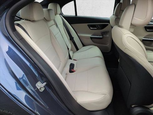 Used 2025 Mercedes-Benz C 300 Sedan image 21