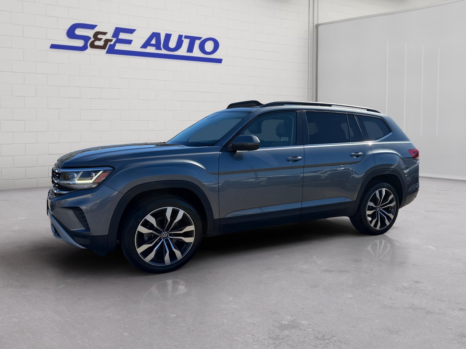 Used 2022 Volkswagen Atlas SE AWD/4WD image 1