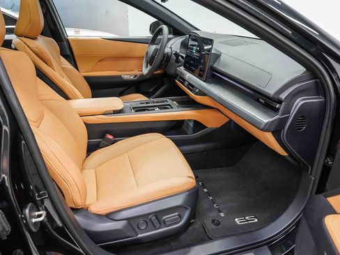 Used 2026 Lexus ES 350e w/ Convenience Package FWD image 17