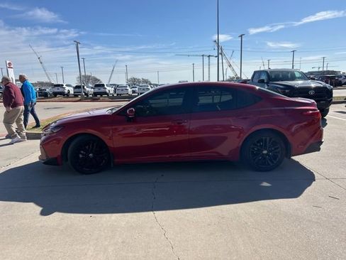 Certified 2025 Toyota Camry SE image 7