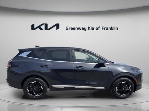 New 2026 Kia Sportage EX FWD image 8