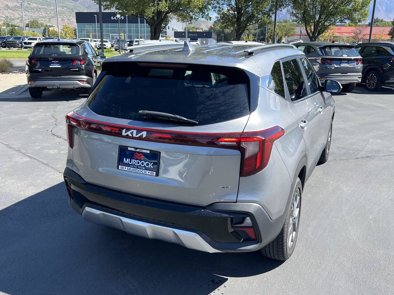 Used 2024 Kia Seltos S AWD/4WD image 16