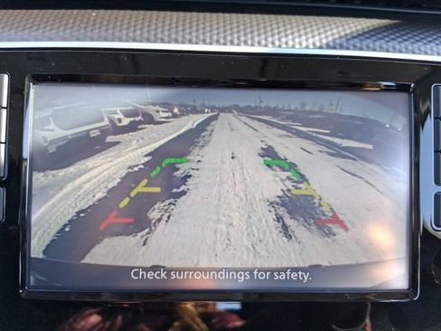 Used 2020 Nissan Kicks S image 23