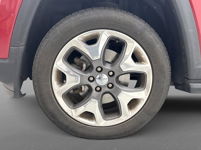Used 2019 Jeep Compass Limited AWD/4WD image 11